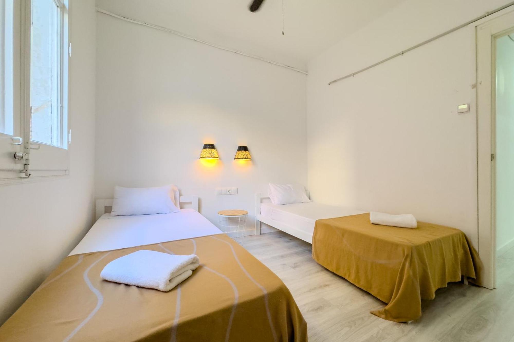 Bed&Bcn Mas Apartments L'Hospitalet de Llobregat Exterior photo